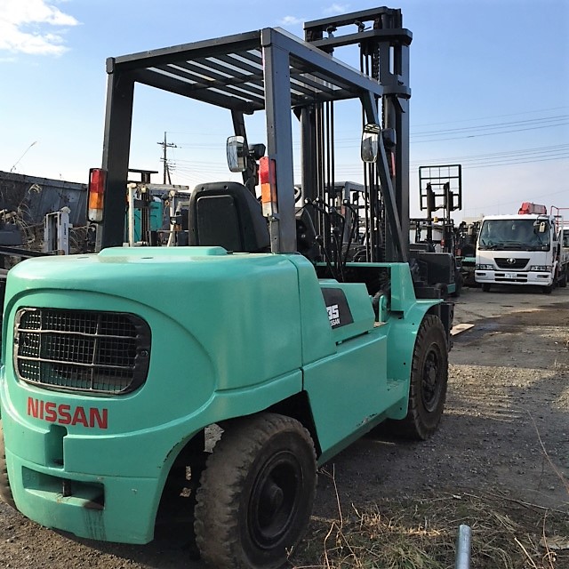 3.5t 回転フォーククランプ付フォークリフト中古の件